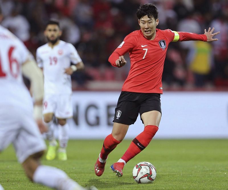 Son calls for patience as Koreans turn to youth for 2022