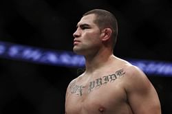 UFC/Pro Wrestling News: Former UFC Heavyweight Champion Cain Velasquez signs with AAA over WWE