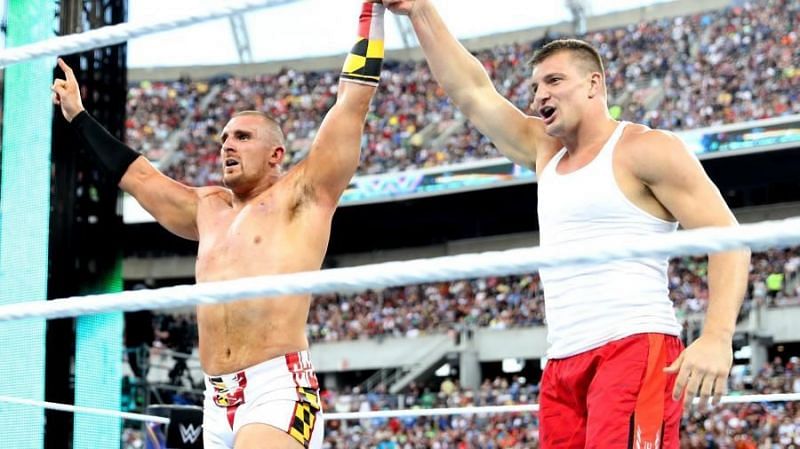Mojo Rawley last eliminated Jinder Mahal with the help of NFL star Rob Gronkowski in 2017.
