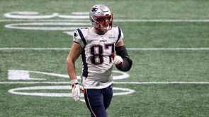 Patriots star Gronkowski retires