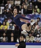 China claims gold in pairs at world figure skating