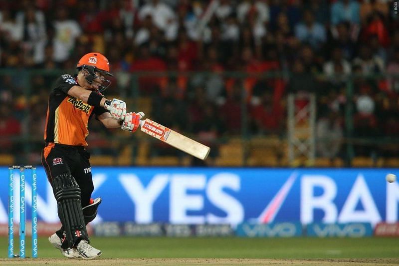 David Warner took a bold decision to bat first (courtesy: iplt20.com)