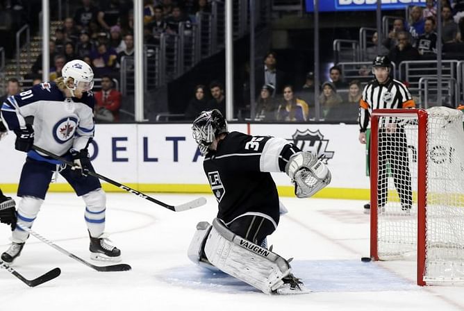 Jets extend lead in Central with 3-2 win over Kings