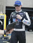 Harvick no plan for 2020 Fox TV booth if Waltrip retires
