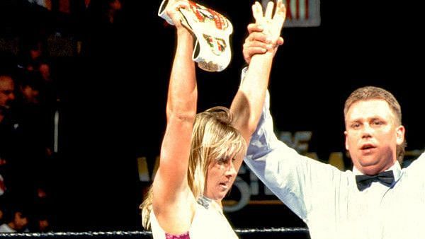 Alundra Blaze Being Awarded The WWF Women&#039;s Championship At Wrestlemania X