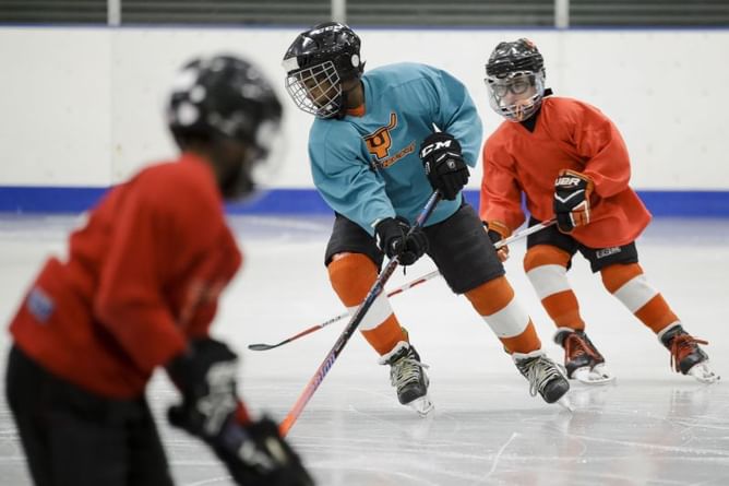 Hockey families get creative in solving time, cost concerns