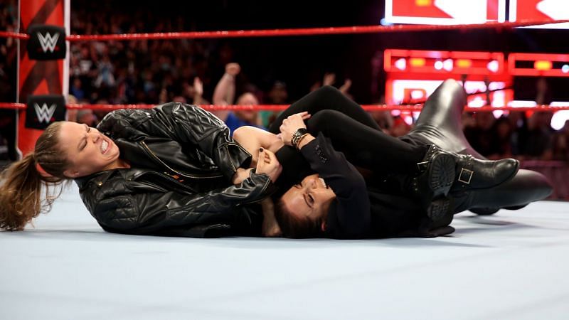 Ronda Rousey attacked Stephanie McMahon locking her in an Armbar