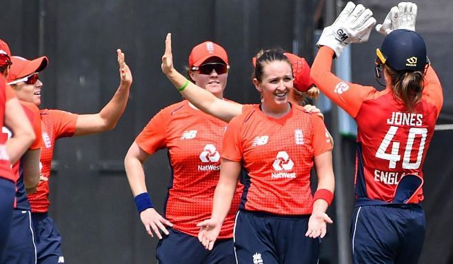 IND vs ENG: तीसरे टी20 में इंग्लैंड की महिला टीम ने भारत को हराकर 3-0 से सीरीज जीती