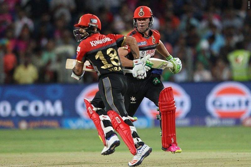 Virat Kohli and AB de Villiers (picture courtesy: BCCI/iplt20.com)