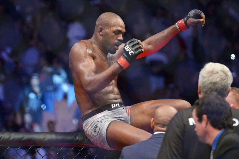 Jon Jones eased his way to victory against Anthony Smith