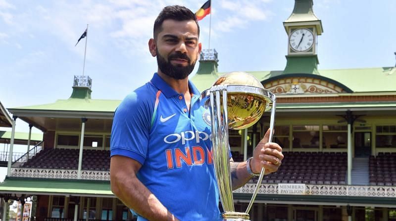 Virat Kohli with the 2019 World Cup trophy