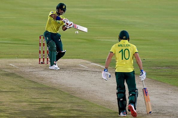 South Africa beat Sri Lanka by 16 runs in the 2nd T20I