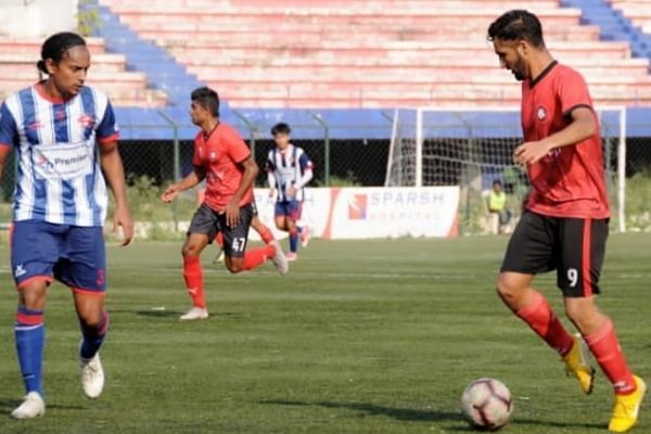 Manvir Singh (right), Ozone FC Bengaluru striker