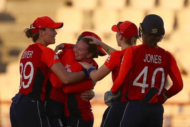 IND vs ENG: इंग्लैंड महिला टीम ने पहले टी20 में भारत को 41 रनों से हराया