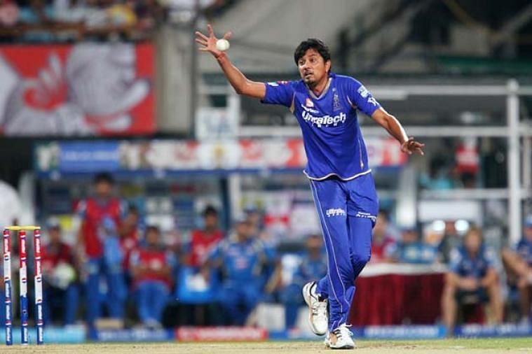 4/25 by Siddharth Trivedi in IPL 2012 is the best bowling performance