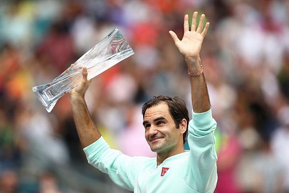 Roger Federer waving to the crowds after winning the Miami Open 2019 - Day 14