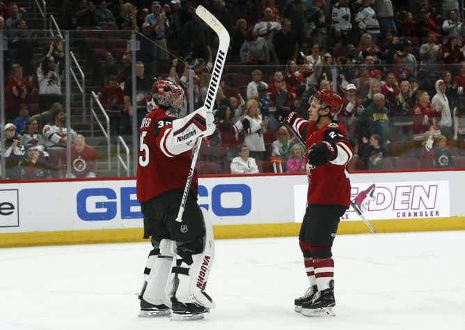 Kuemper helps Coyotes top Wild 4-0 to continue playoff push