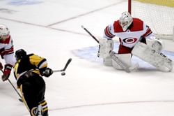 Penguins inch closer to playoff spot, top Hurricanes 3-1