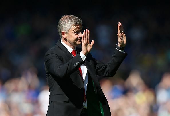 Twitter goes into a meltdown after Manchester United suffer a humiliating 4-0 loss against Everton