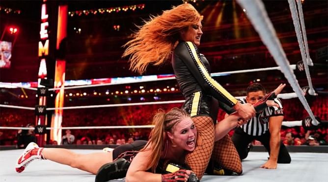 WWE News: Becky Lynch roasts Ronda Rousey for last night's events in incredible fashion