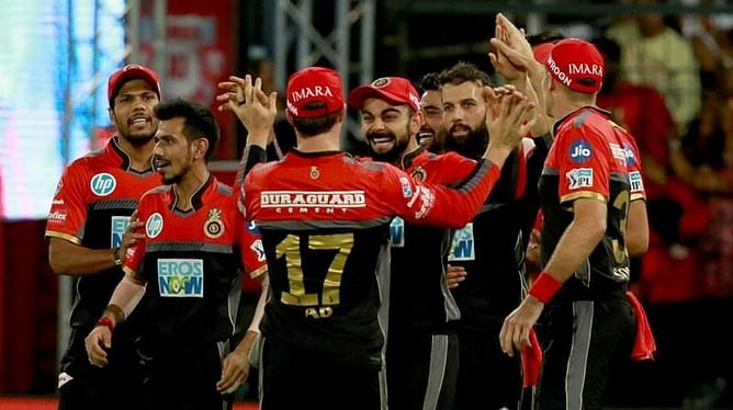 आईपीएल 2019: 3 साहसिक फैसले जो रॉयल चैलेंजर्स बैंगलोर को प्लेऑफ में पहुंचने के लिए लेने होंगे
