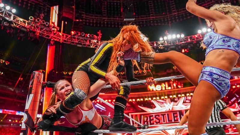 was the finish of wrestlemania 35 main event botched?