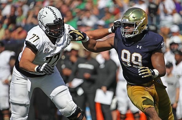 Jerry Tillery (99)