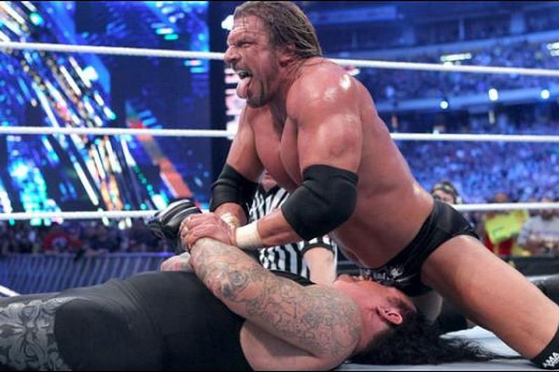 undertaker kicked out of tombstone in wrestlemania 27