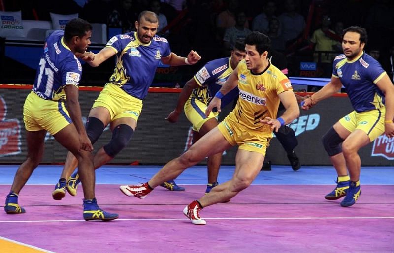 The Tamil Thalaivas wear a very formidable look