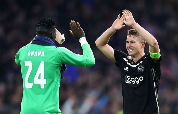 De Ligt in action against Benfica in the Champions League