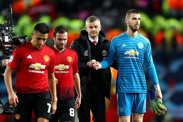 Report: Paris Saint-Germain offer £350,000 per week deal to United's star man.