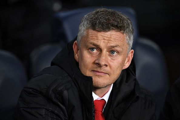 Solskjaer in the dugout for the Barcelona-Manchester United UCL Quarterfinal