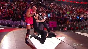 Fans react to WWE Monday Night Raw (1st April 2019)