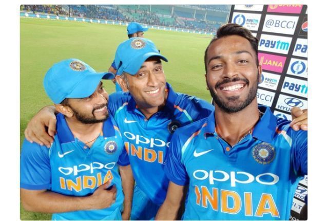 Kedar Jadhav, MS Dhoni and Hardik Pandya