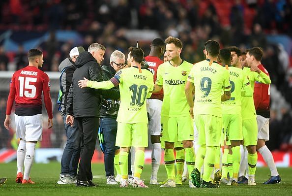 Barcelona earned a 1-goal advantage against Manchester United at Old Trafford