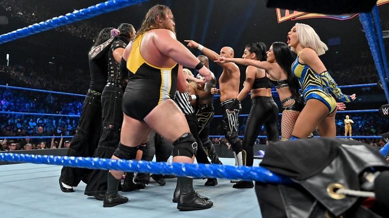 Why was a multi-person mixed match set up?
