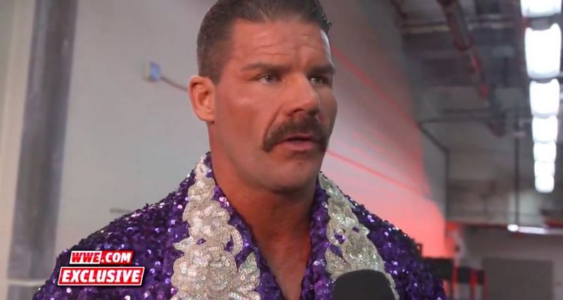 Robert Roode (FKA Bobby Roode) debuted a brand-new look last night on Raw