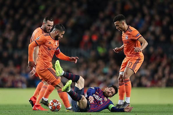 FC Barcelona v Olympique Lyonnais - UEFA Champions League Round of 16: Second Leg