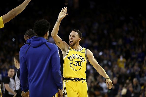 Curry continued his streak of 5 or more three-pointers in a match