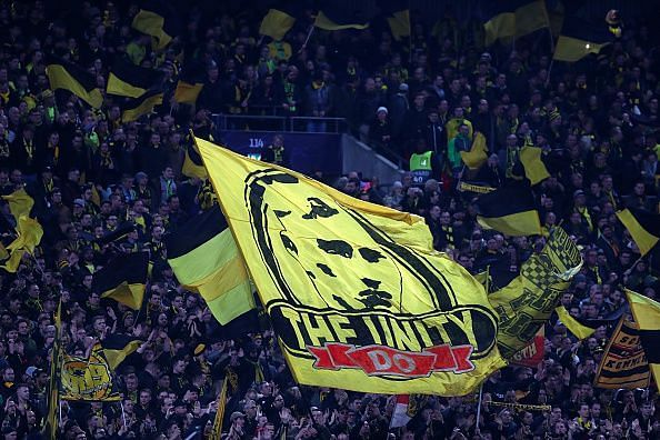 Tottenham Hotspur v Borussia Dortmund - UEFA Champions League Round of 16: First Leg