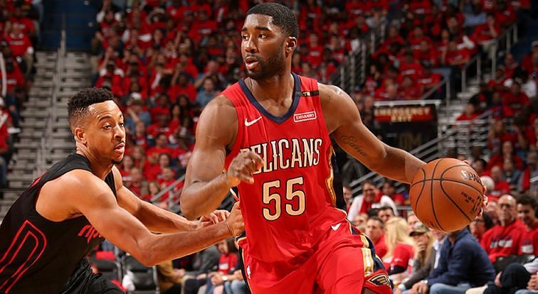 This is E'Twaun Moore's 4th NBA team in eight years.