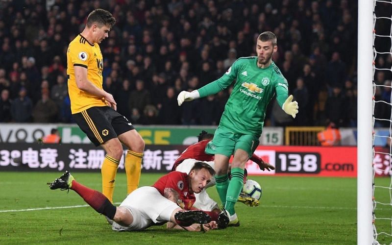 Wolves dent the top four hopes of Manchester United