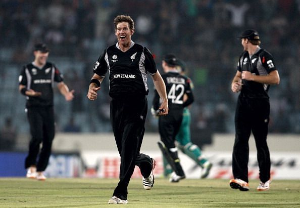 Jacob Oram&acirc;€™s four wickets and two brilliant catches destroyed South Africa&acirc;€™s dream once again.