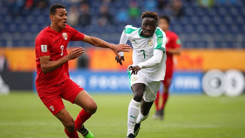 Tahiti defenders found it hard to stop the Senegalese forwards