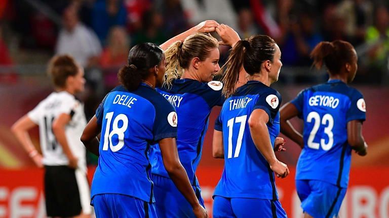 Amandine Henry (centre) will want to lead France to glory this summer, after frustrating tournaments past