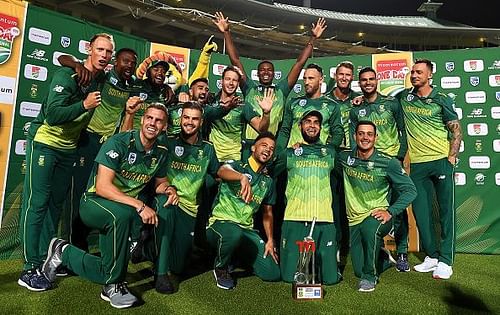 The South African National Team celebrates their series win over Sri Lanka