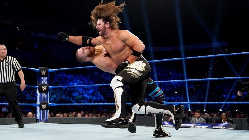 Two RAW superstars mainevented SmackDown Live