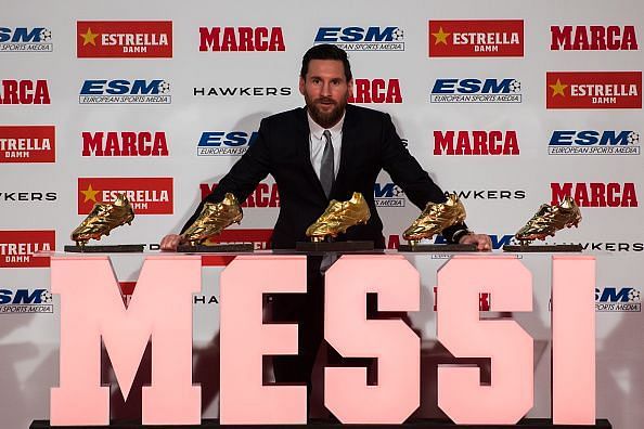 Lionel Messi receiving the 2017-18 Golden Shoe award, his 5th so far