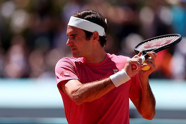 Roger Federer is back on clay!