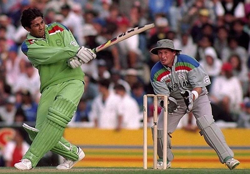Pakistan stormed into the final riding on young Inzamam-ul-Haq&#039;s blitzkrieg.
